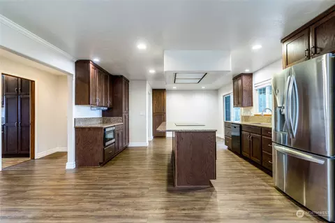 Kitchen - 122 Baldwin Rd, Walla Walla, WA 99362 photo 1 of 3