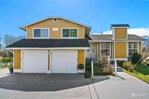 12623 SE 217th Pl, Kent, WA 98031