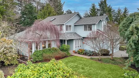 18230 141st Ave SE, Renton, WA 98058
