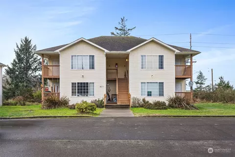 671 Sunset Ave NE #1-4, Ocean Shores, WA 98569