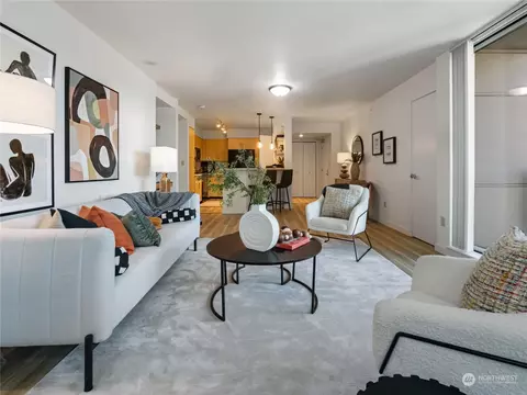 1100 106th Ave NE #412, Bellevue, WA 98004