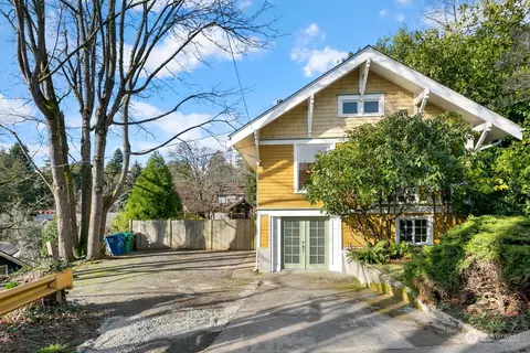 512 N Bowdoin Pl, Seattle, WA 98103