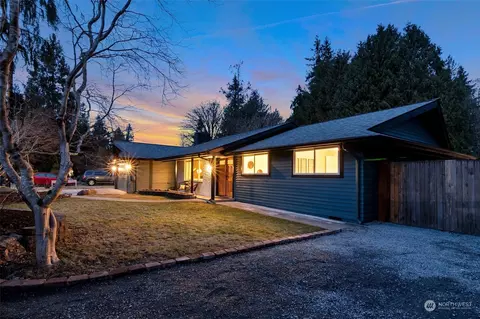 Exterior - 10507 26th Dr SE, Everett, WA 98208 photo 3 of 12