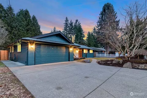 Exterior - 10507 26th Dr SE, Everett, WA 98208 photo 2 of 12