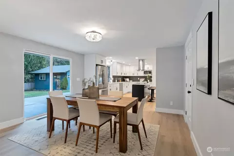 Dining - 10507 26th Dr SE, Everett, WA 98208 photo 2 of 2