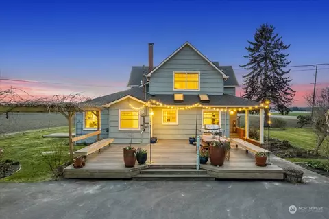 16720 Bennett Rd, Mount Vernon, WA 98273