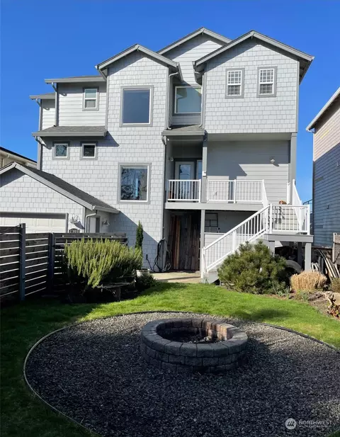 27009 K Pl, Ocean Park, WA 98640