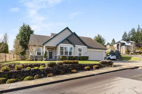 1958 E Heitman Cir, La Center, WA 98629