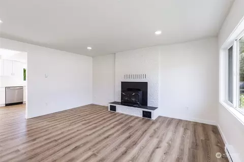 Living - 302 Whitesell Ct NW, Orting, WA 98360 photo 1 of 4