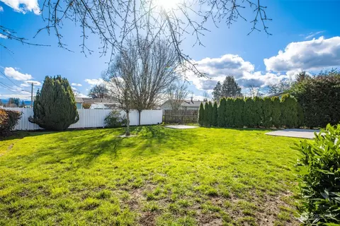 Exterior - 302 Whitesell Ct NW, Orting, WA 98360 photo 9 of 15