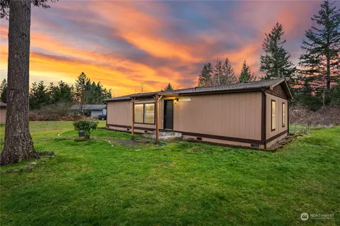 7611 200th St E, Spanaway, WA 98387