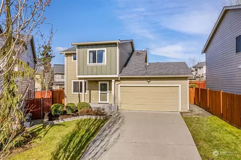 8236 42nd St NE, Marysville, WA 98270