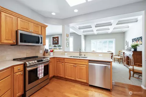 Kitchen - 431 Blakely Blvd, Sequim, WA 98382 photo 2 of 4