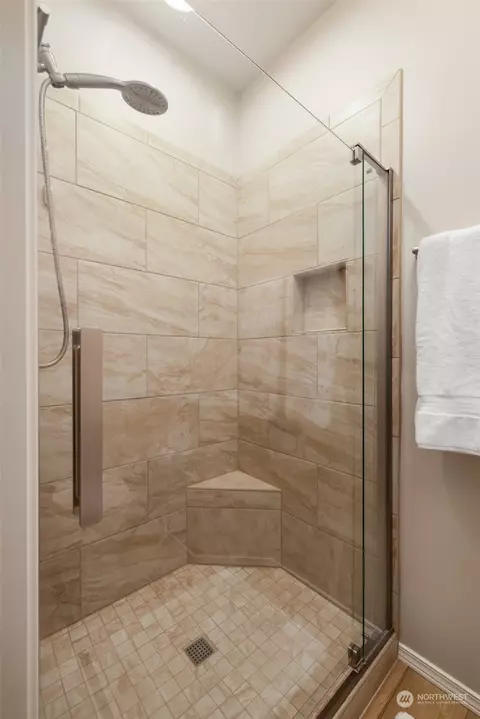Bath - 431 Blakely Blvd, Sequim, WA 98382 photo 3 of 3