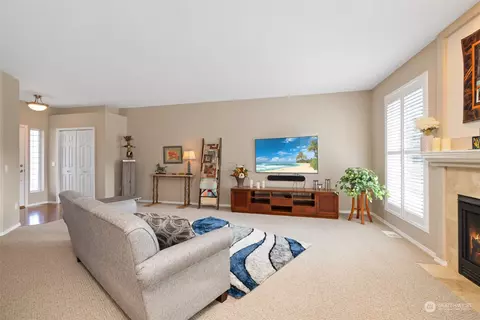 Living - 431 Blakely Blvd, Sequim, WA 98382 photo 4 of 5