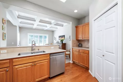 Kitchen - 431 Blakely Blvd, Sequim, WA 98382 photo 3 of 4
