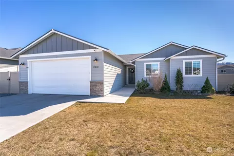 2210 Maryhill St SE, East Wenatchee, WA 98802