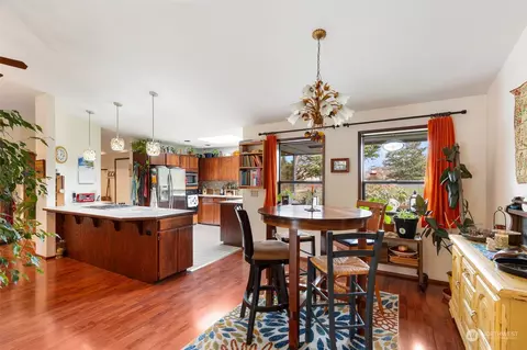 Dining - 280 Cline Rd, Sequim, WA 98382 photo 1 of 2