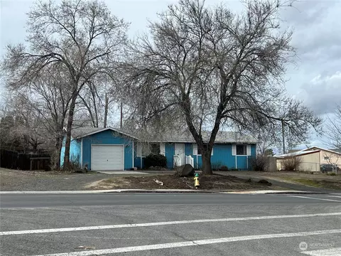 400 NW Royal Ave, Royal City, WA 99357