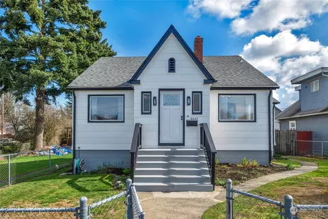3627 S Sheridan Ave, Tacoma, WA 98418