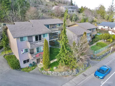214 Mashell Ave S, Eatonville, WA 98328