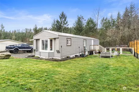 13806 215th Ave E, Bonney Lake, WA 98391
