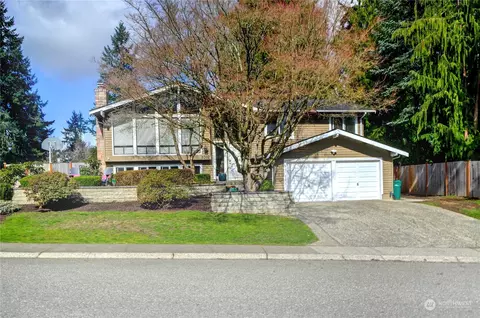 9302 NE 141st Pl, Kirkland, WA 98034