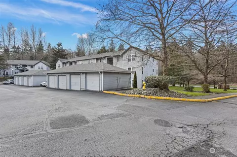 33020 10th Avenue Ct SW #F203, Federal Way, WA 98023