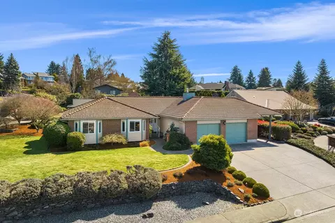 6902 Narrows Ln, Tacoma, WA 98407