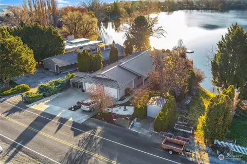 2960 Riviera Blvd, Malaga, WA 98828