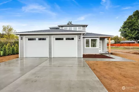511 17th St, Lynden, WA 98264