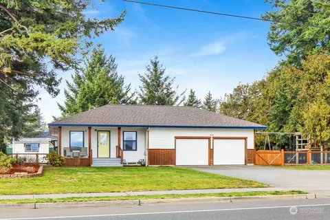 1135 E Grover St, Lynden, WA 98264