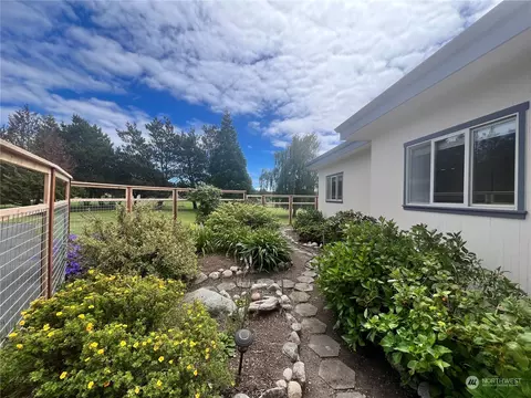 79 Macdougall Rd, Friday Harbor, WA 98250