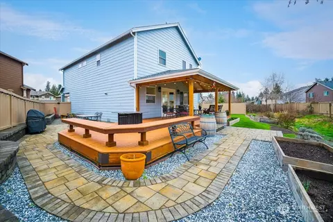 Exterior - 14111 5th Pl W, Everett, WA 98208 photo 3 of 13