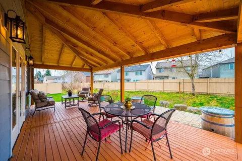 Exterior - 14111 5th Pl W, Everett, WA 98208 photo 8 of 13