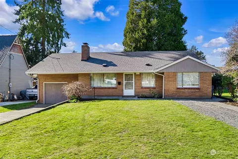 426 S Lewis St, Monroe, WA 98272