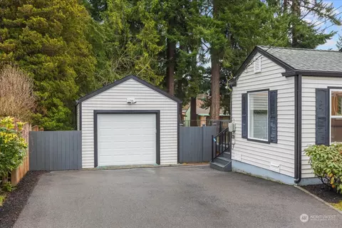 Exterior - 6919 Cady Rd, Everett, WA 98203 photo 2 of 11