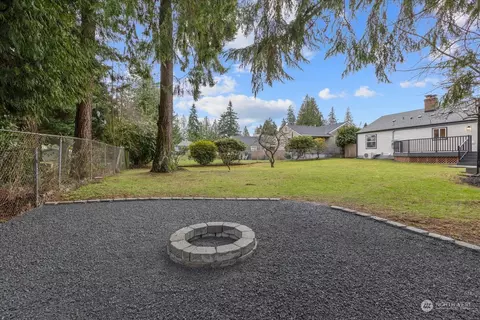 Exterior - 6919 Cady Rd, Everett, WA 98203 photo 8 of 11
