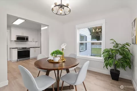 Dining - 6919 Cady Rd, Everett, WA 98203 photo 4 of 4