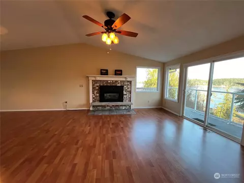 Living - 7441 E Grapeview Loop Rd, Allyn, WA 98524 photo 1 of 6