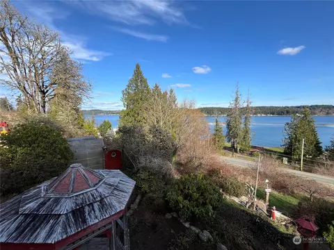 View/Area - 7441 E Grapeview Loop Rd, Allyn, WA 98524 photo 4 of 5