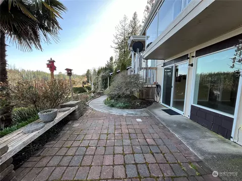 Exterior - 7441 E Grapeview Loop Rd, Allyn, WA 98524 photo 4 of 12