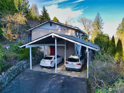 Exterior - 7441 E Grapeview Loop Rd, Allyn, WA 98524 photo 5 of 12