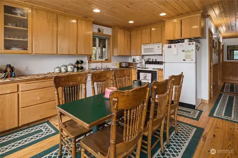 Dining - 281 Highland Loop, Ronald, WA 98940 photo 2 of 4