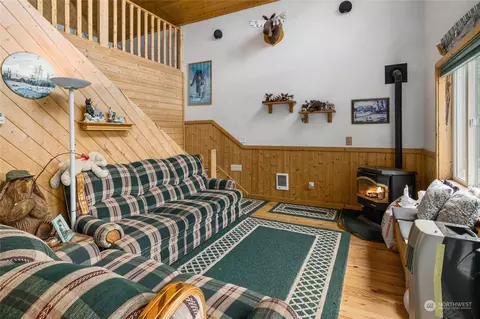 Living - 281 Highland Loop, Ronald, WA 98940 photo 1 of 6