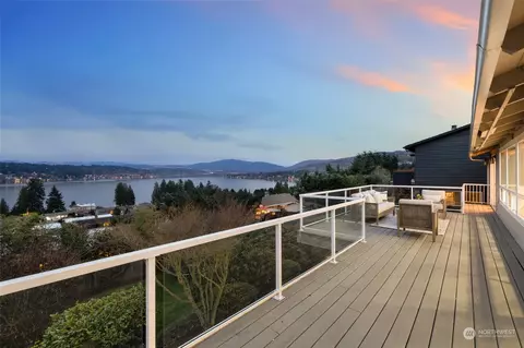 2648 169th Ave SE, Bellevue, WA 98008