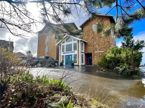 205 Bolstad Ave W #201, Long Beach, WA 98631