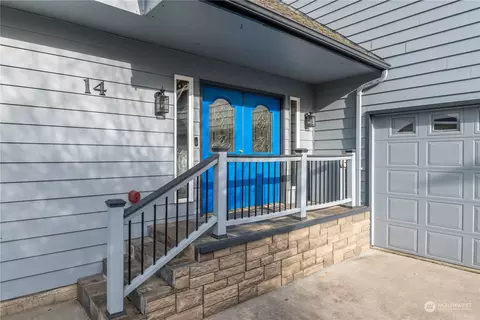 14 Judith Pl, Longview, WA 98632 photo 3