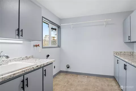 14 Judith Pl, Longview, WA 98632 photo 16