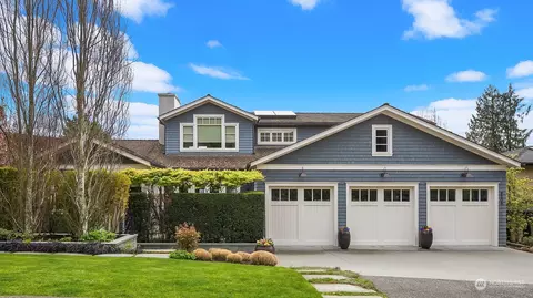 9509 NE 1st St, Bellevue, WA 98004